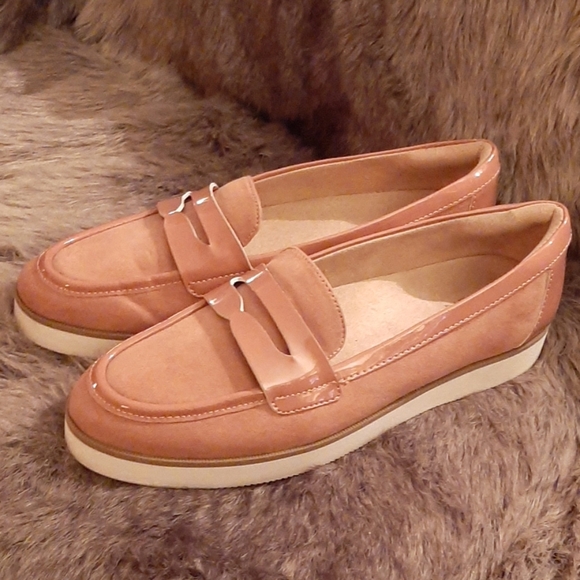 Naturalizer Shoes - Naturalizer loafers.Trending pink, neutral. 10 Naturalizer Shoes - Naturalizer loafers.Trending pink, neutral. 10